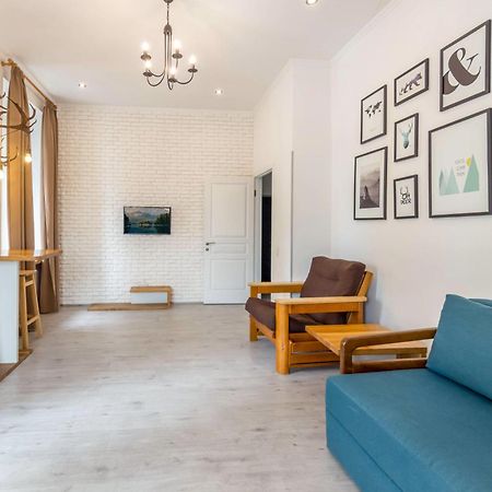 Apartments On Velyka Vasylkivska 47 キエフ エクステリア 写真