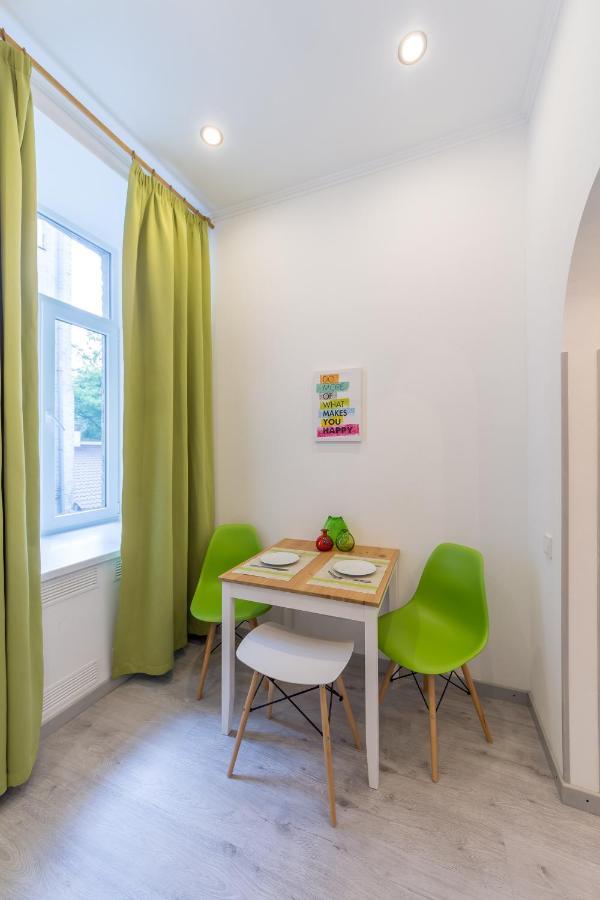 Apartments On Velyka Vasylkivska 47 キエフ エクステリア 写真